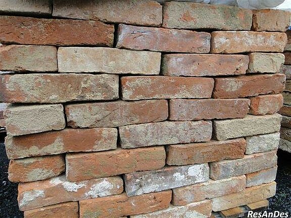 mauerziegel_ziegelsteine.jpg  