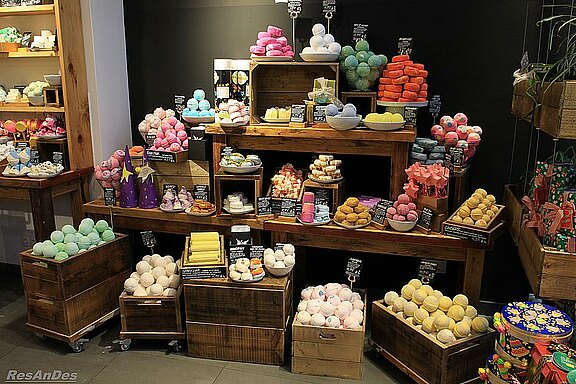 Antikbaustoffe_LUSH_Berlin_antike_baustoffe_Brandenburg.JPG  