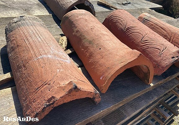 alte Firsten Firstziegel Tondachziegel