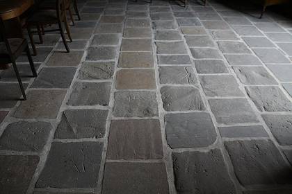alte_sandsteinplatten.jpg  